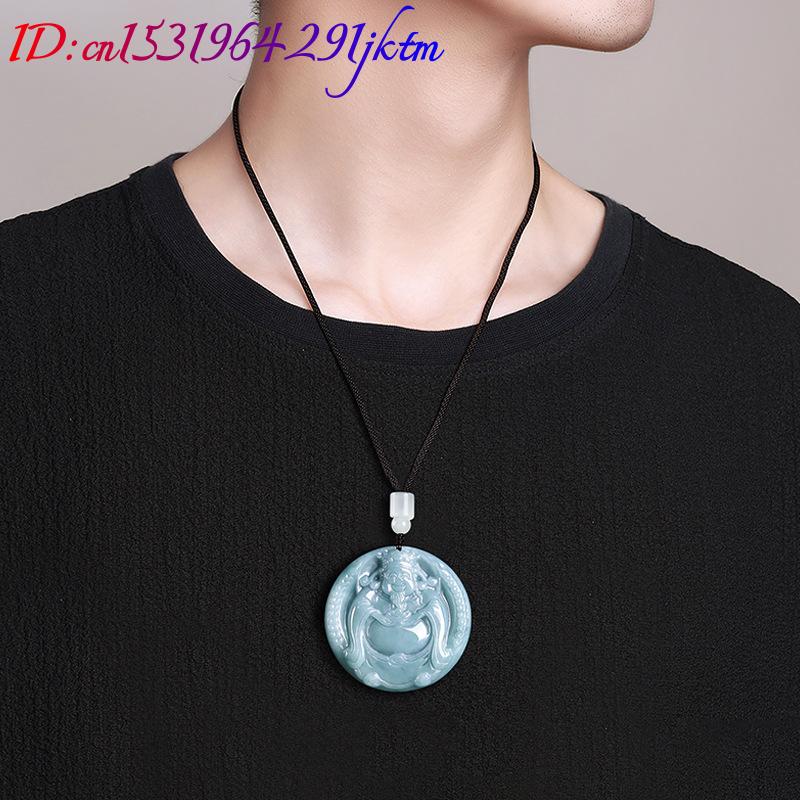 Colgante de Jadeíta Birmana de - Jewelry & Watches Store reseña y precio
