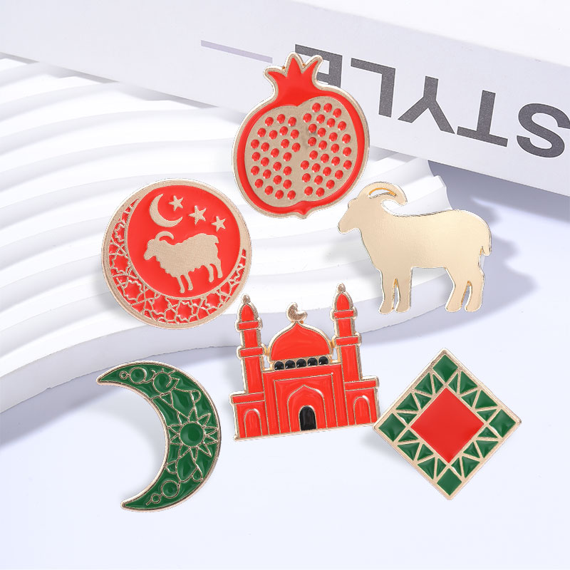 Pins Esmaltados Eid al-Adha, C - Al Ain Jewelry & Watches Exhibition 2025 reseña y precio
